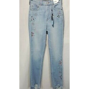 Ankle length denim jeans